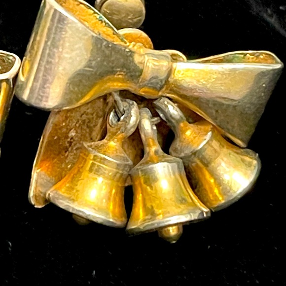 Vintagee 80s Christmas earrings - Picture 3 of 5